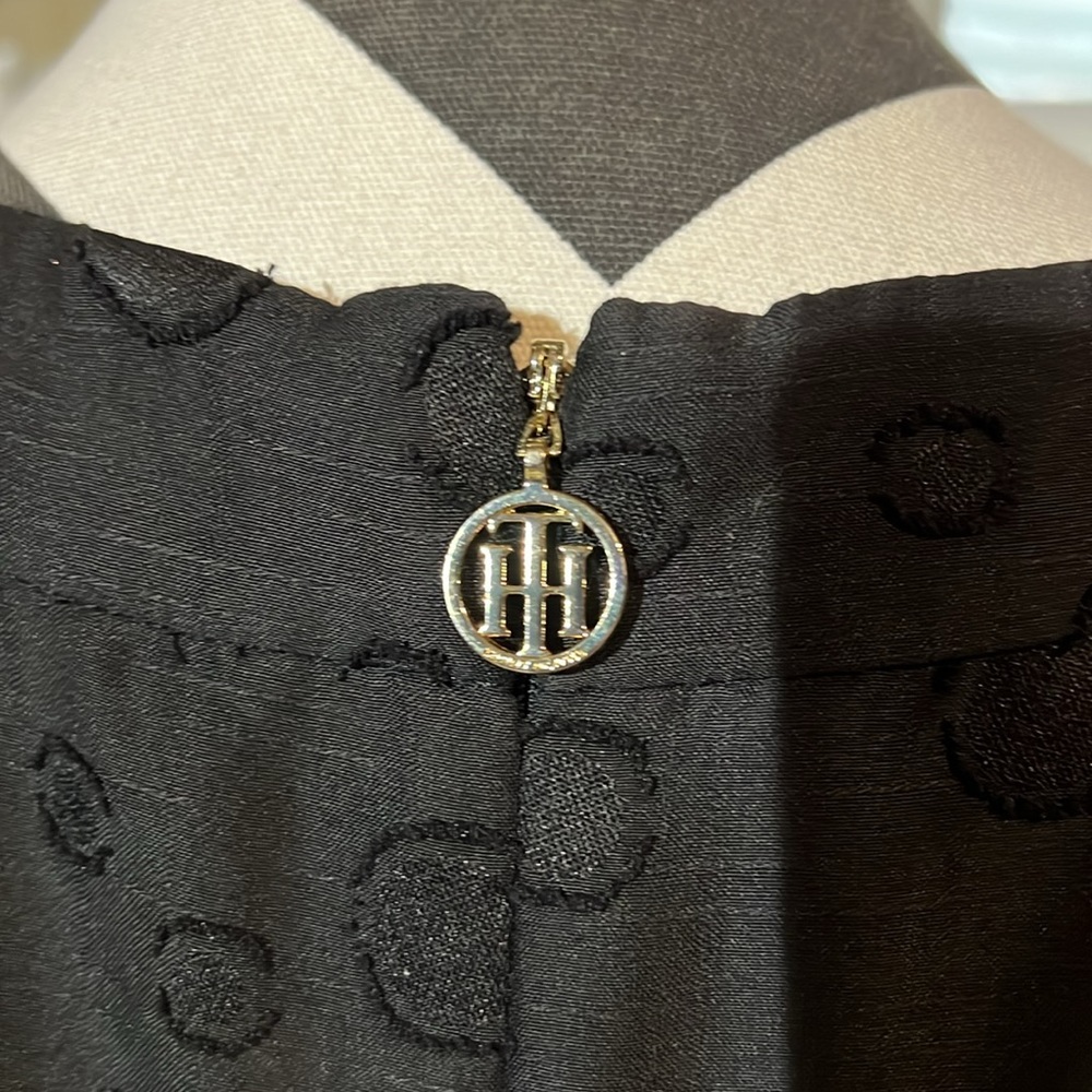 Tommy Hilfiger - Picture 8 of 9